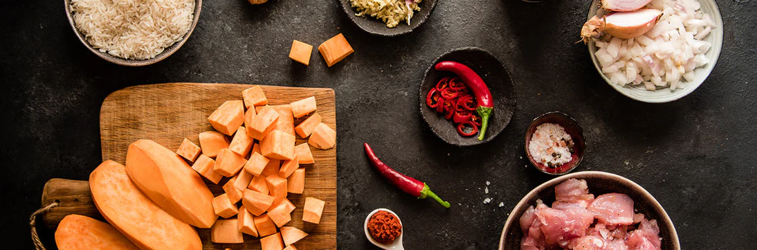 puranji curry s sladkim krompirjem